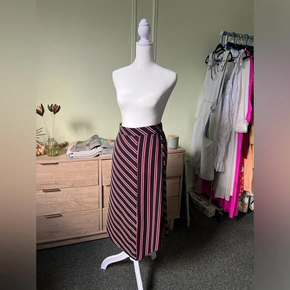 H&M Red & Black Stripe Midi Knee-Length Modest Handkerchief Asymmetrical Skirt M - Picture 2 of 16